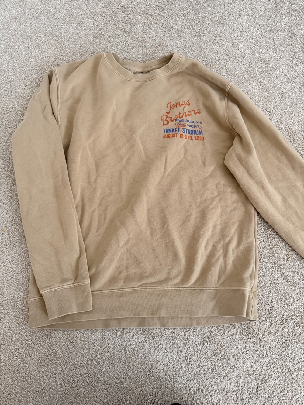 Jonas Brothers The Tour Tan Crewneck Sweatshirt - Yankee Stadium | M